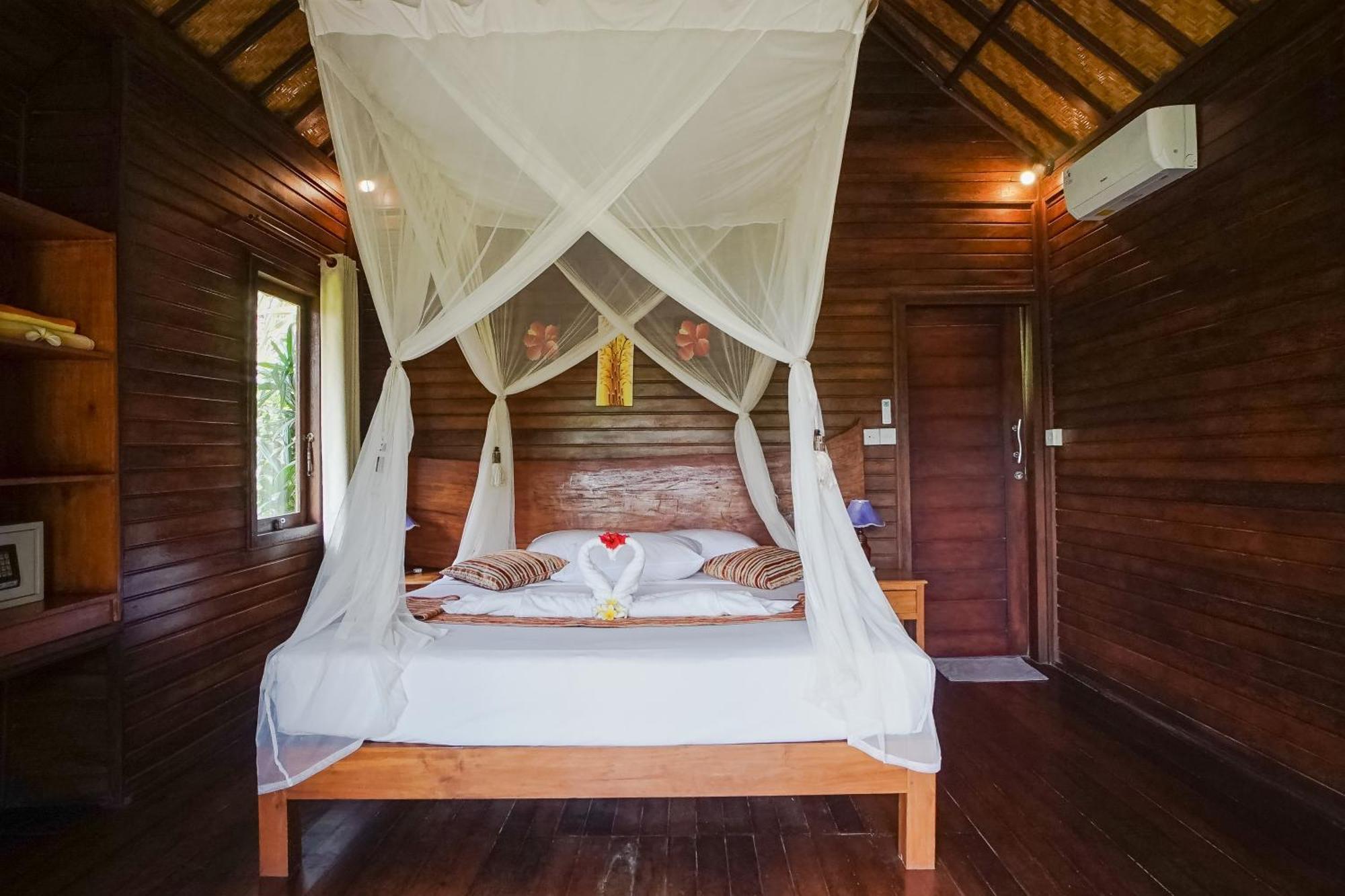 Abian Huts Dream Beach Lembongan Exterior photo