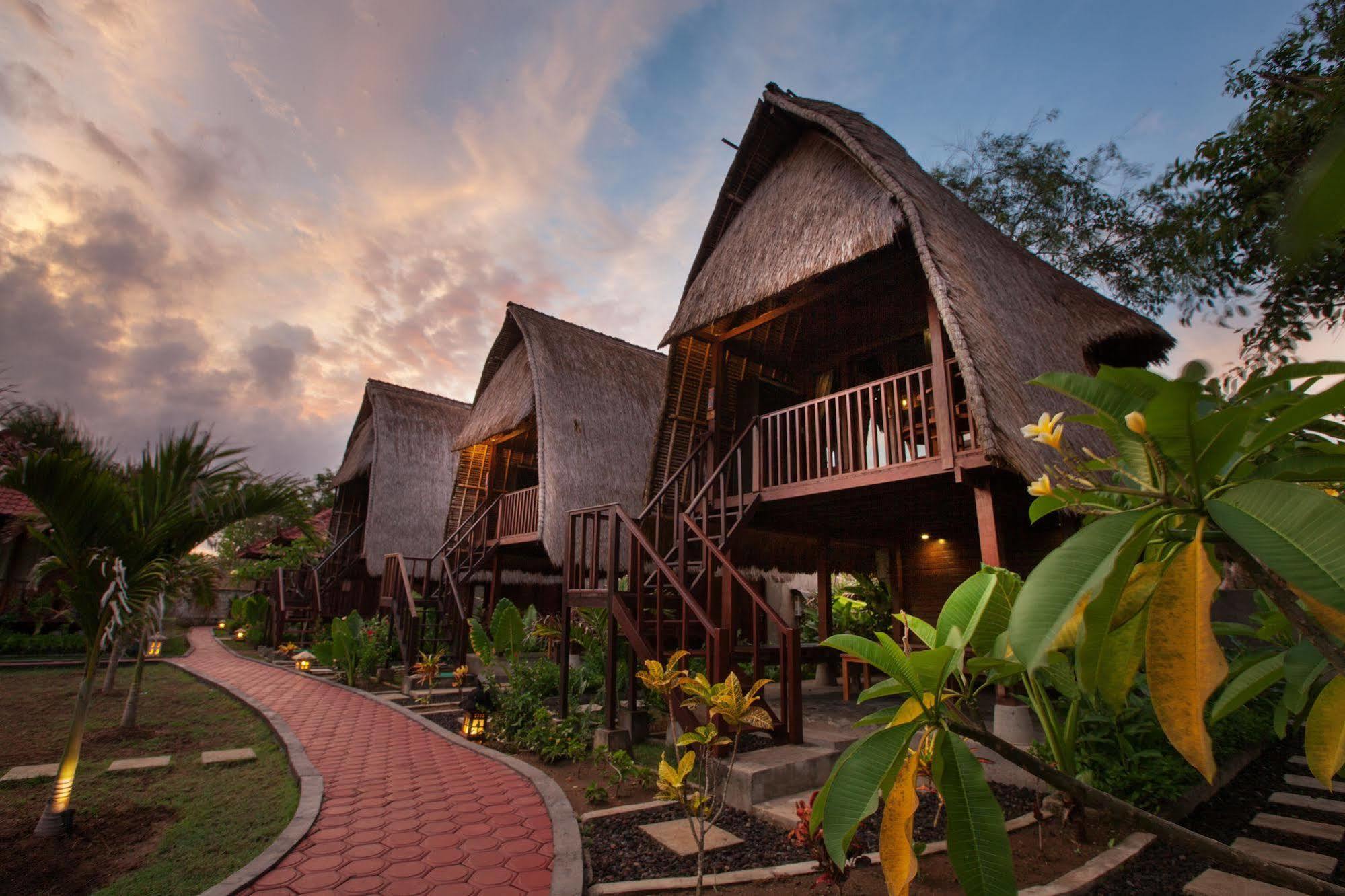 Abian Huts Dream Beach Lembongan Exterior photo