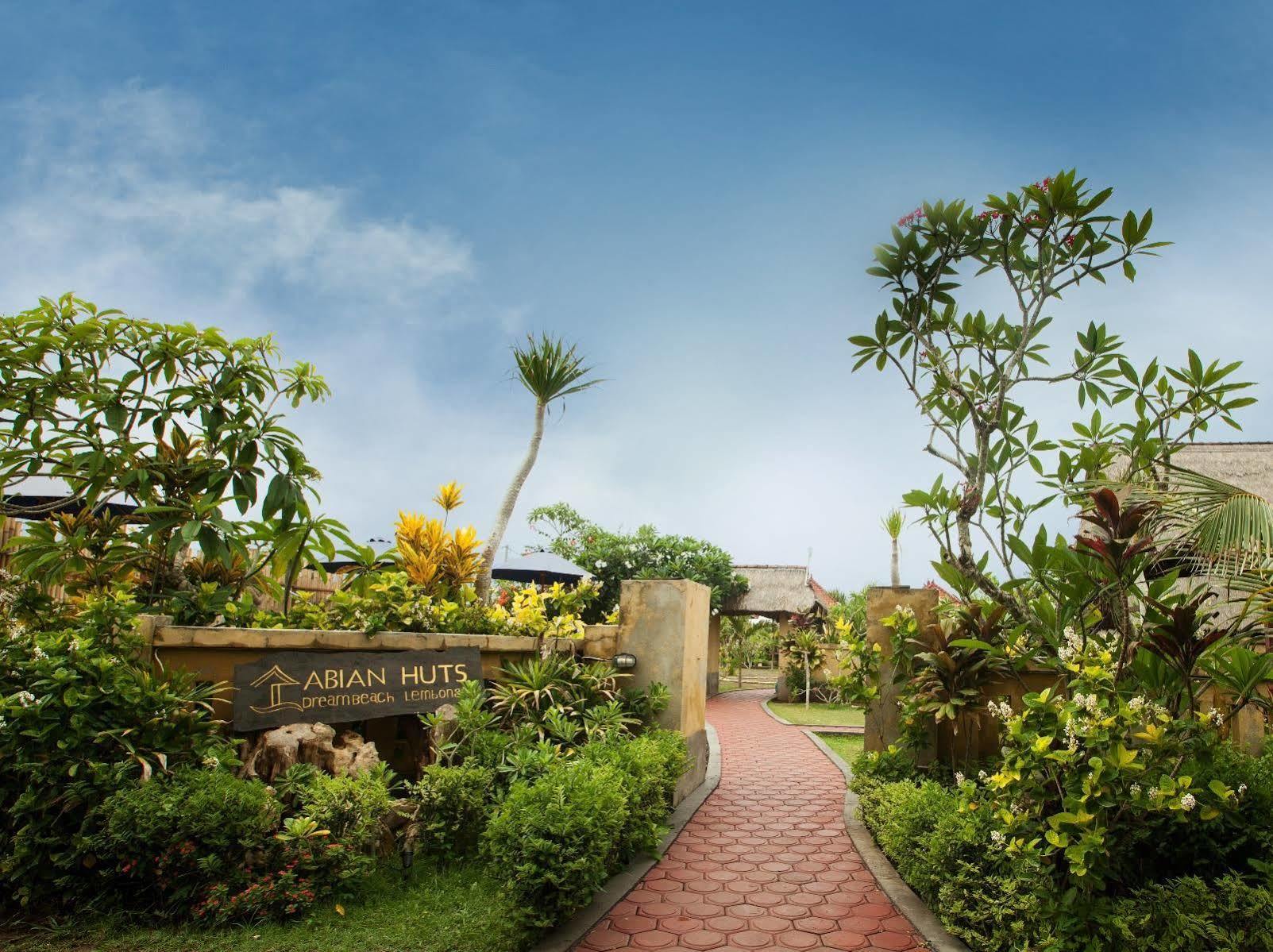 Abian Huts Dream Beach Lembongan Exterior photo
